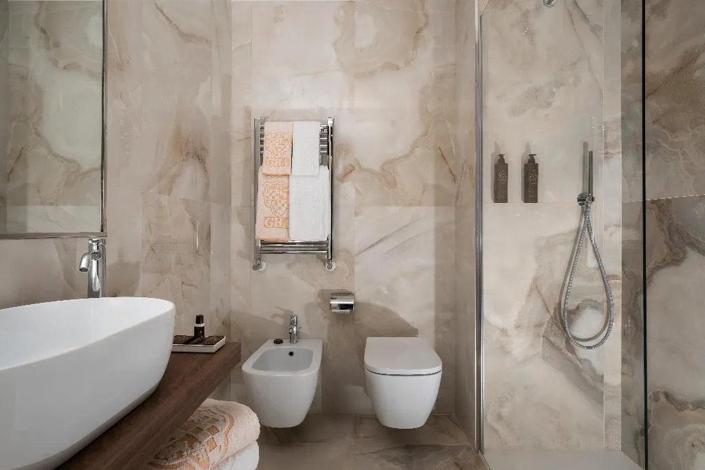 TRIPLE SUPERIOR Room, Grand Hotel Adriatico, Florence