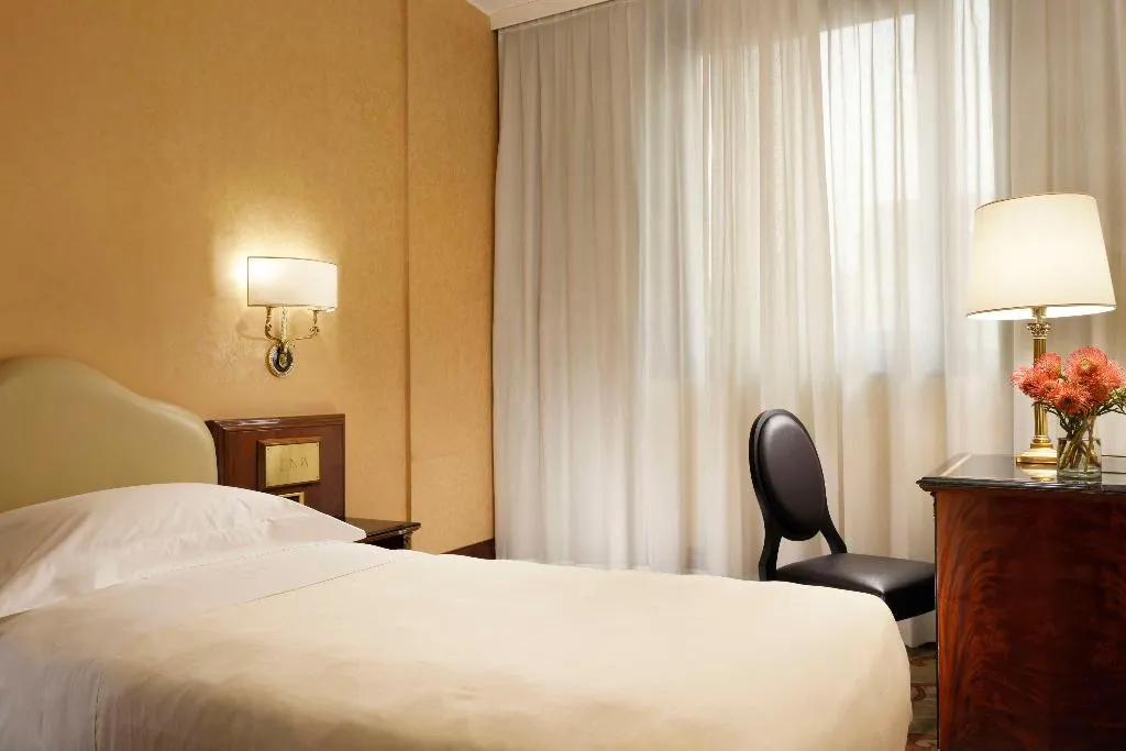 Room, UNA HOTELS Scandinavia Milano, Milan
