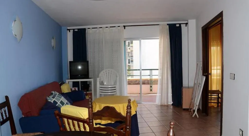 APARTMENT CAPACITY 6 TWO BEDROOMS Room, Medes Park, Costa Brava