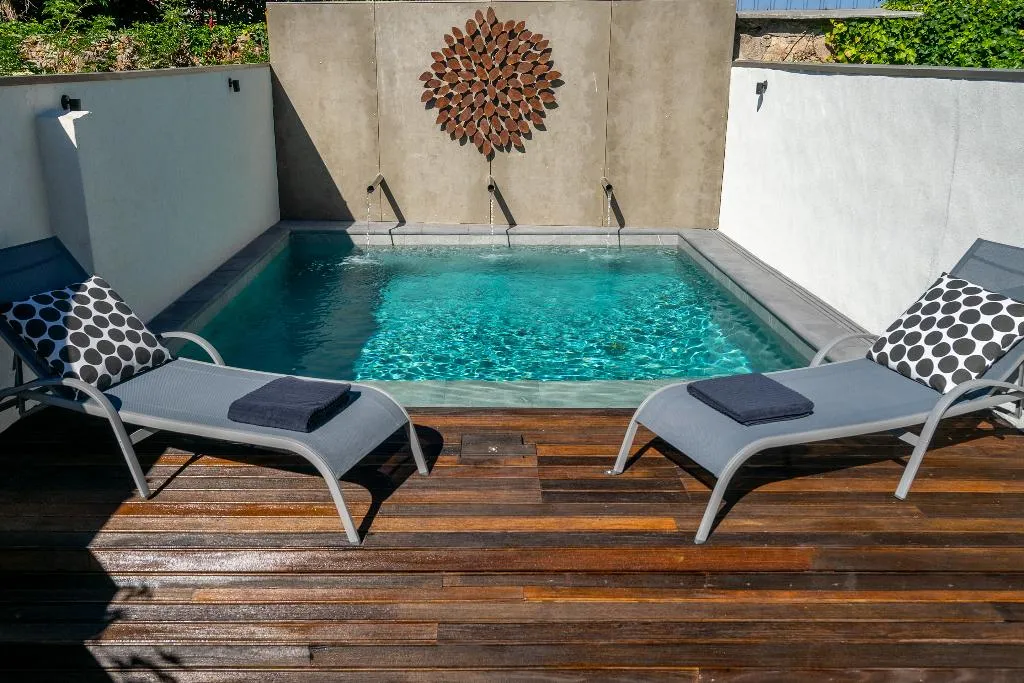 VILLA TWO BEDROOMS WITH PRIVATE POOL Room, Canto De Luz, Porto