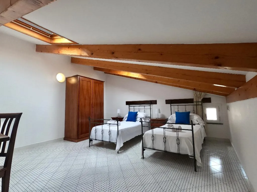 APARTMENT SUPERIOR WITH TERRACE Room, Antico Palazzo Scala, Naples