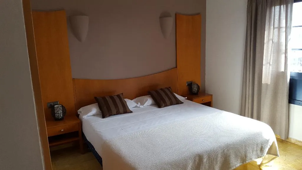 VILLA TWO BEDROOMS Room, Vik  Coral Beach, Lanzarote