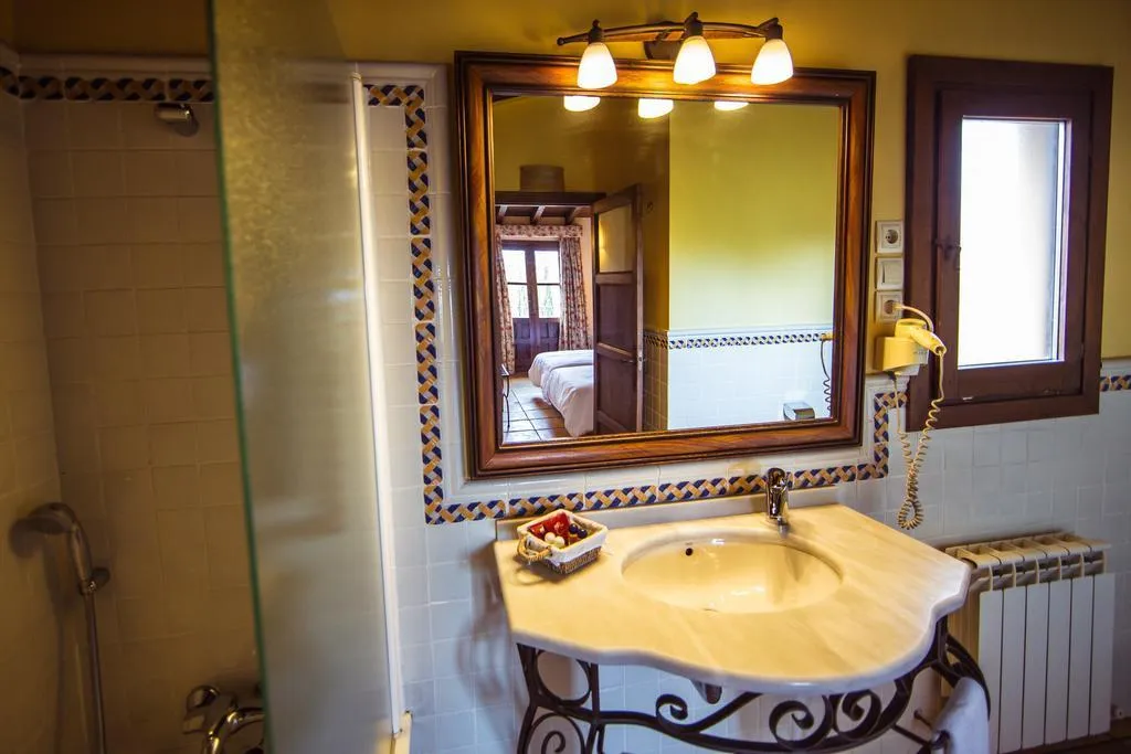 Room, Hotel Cigarral De Caravantes, Madrid
