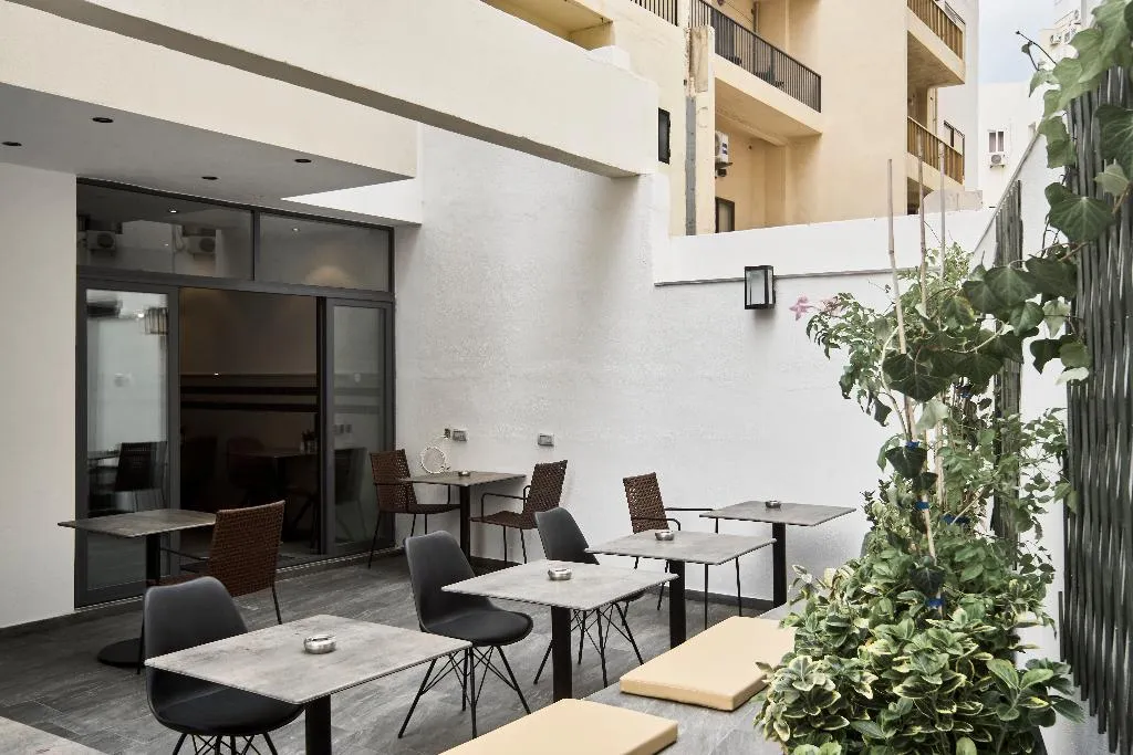 Lobby, Mr. Todd Hotel, Malta