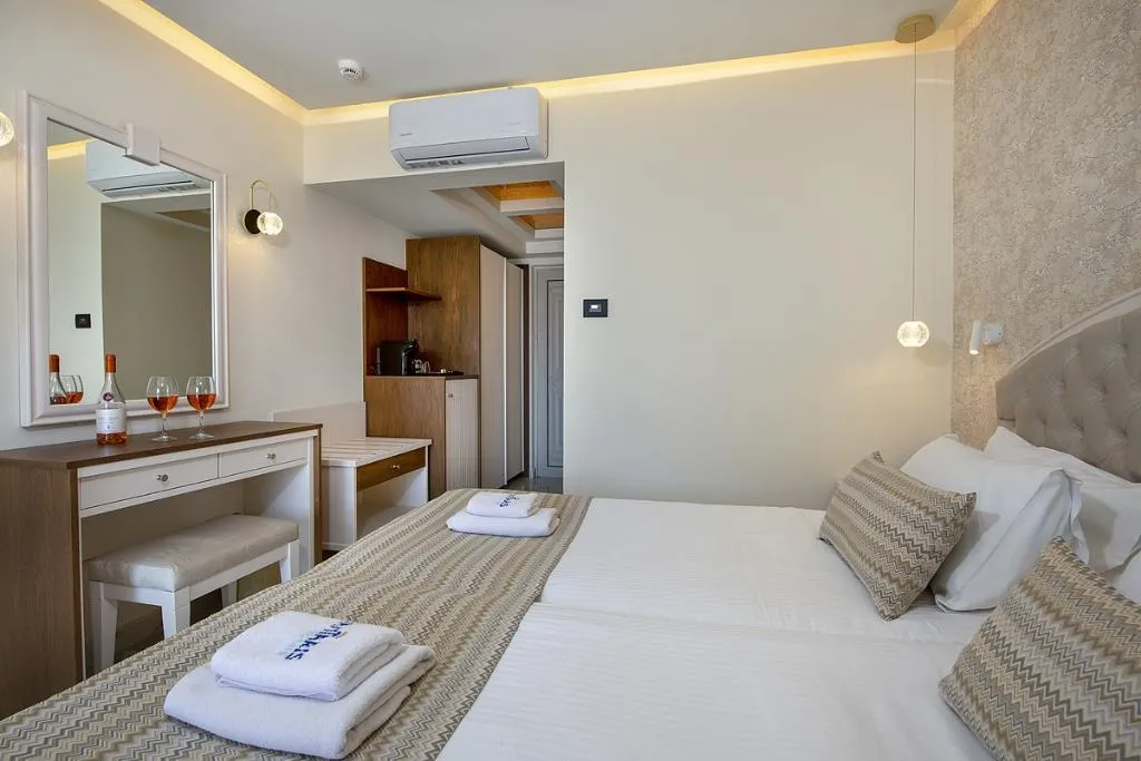 JUNIOR SUITE STANDARD Room, Vantaris Luxury Beach Resort, Crete