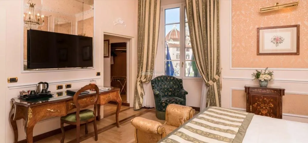 Room DELUXE Room, Bernini Palace, Florence