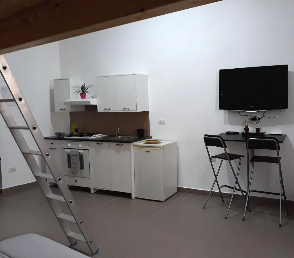 Room, B&B City Center, Naples