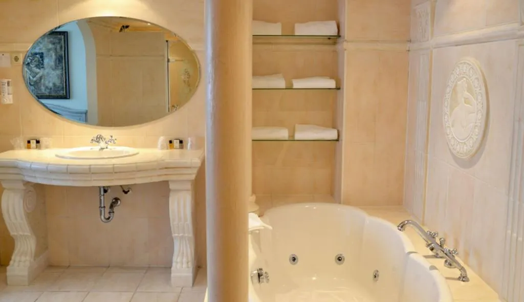 JUNIOR SUITE STANDARD Room, Fletcher Hotel-Restaurant Heiloo, Amsterdam