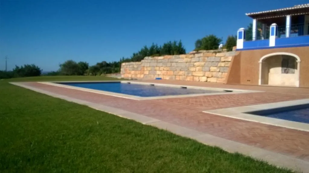 VILLA SEVEN BEDROOMS WITH PRIVATE POOL Room, Shantivillas, Algarve