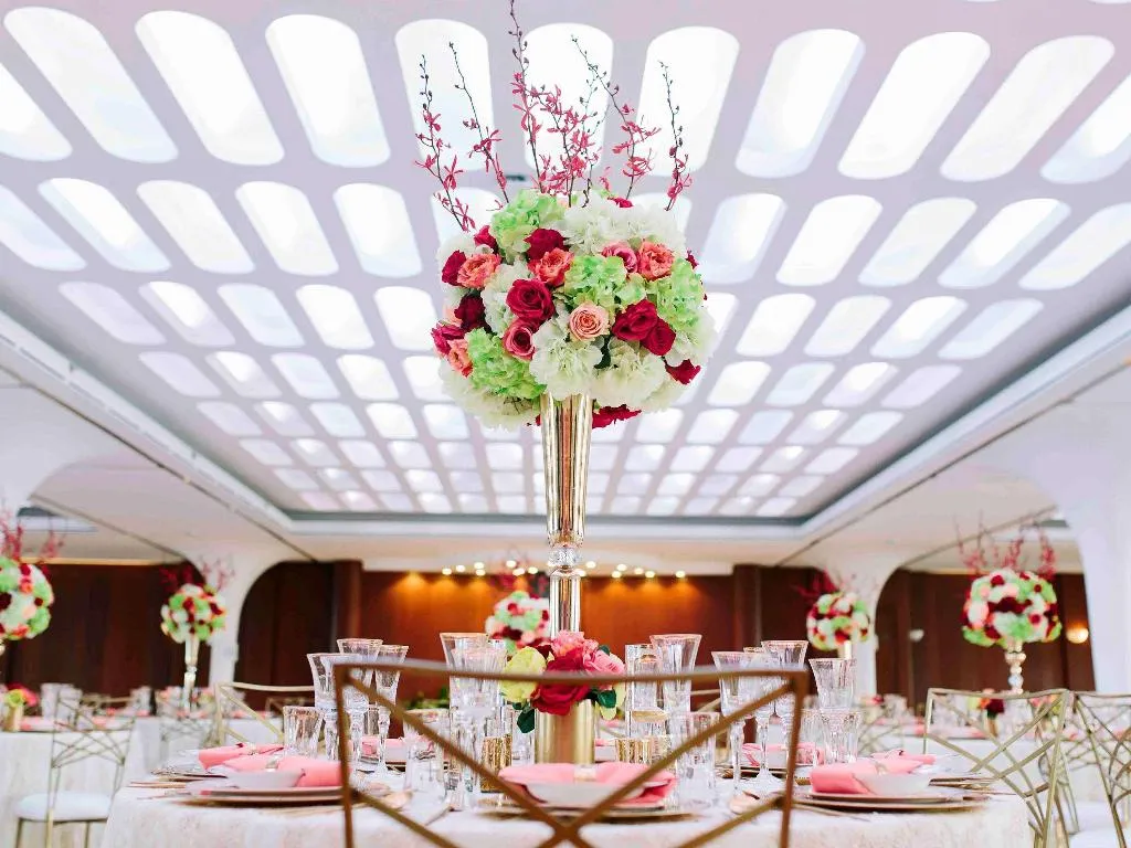 Conferences, Queen Elizabeth 2, Dubai