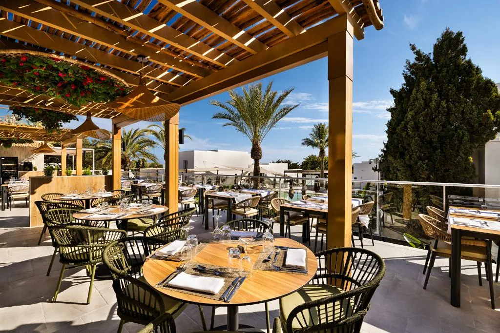 Restaurant, Hotel Riu Palace La Mola, Ibiza