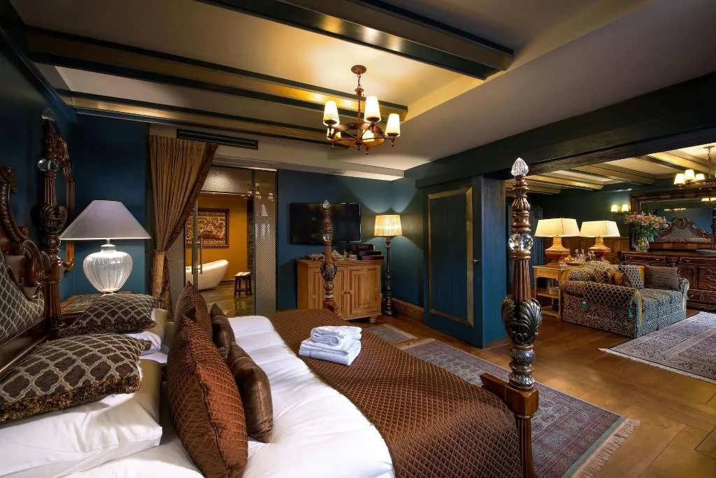 Room, Kanonicza 22, Krakow