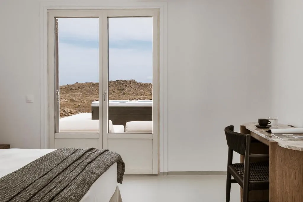 VILLA WITH JACUZZI Room, Casa Del Mar Mykonos Seaside Resort, Mykonos