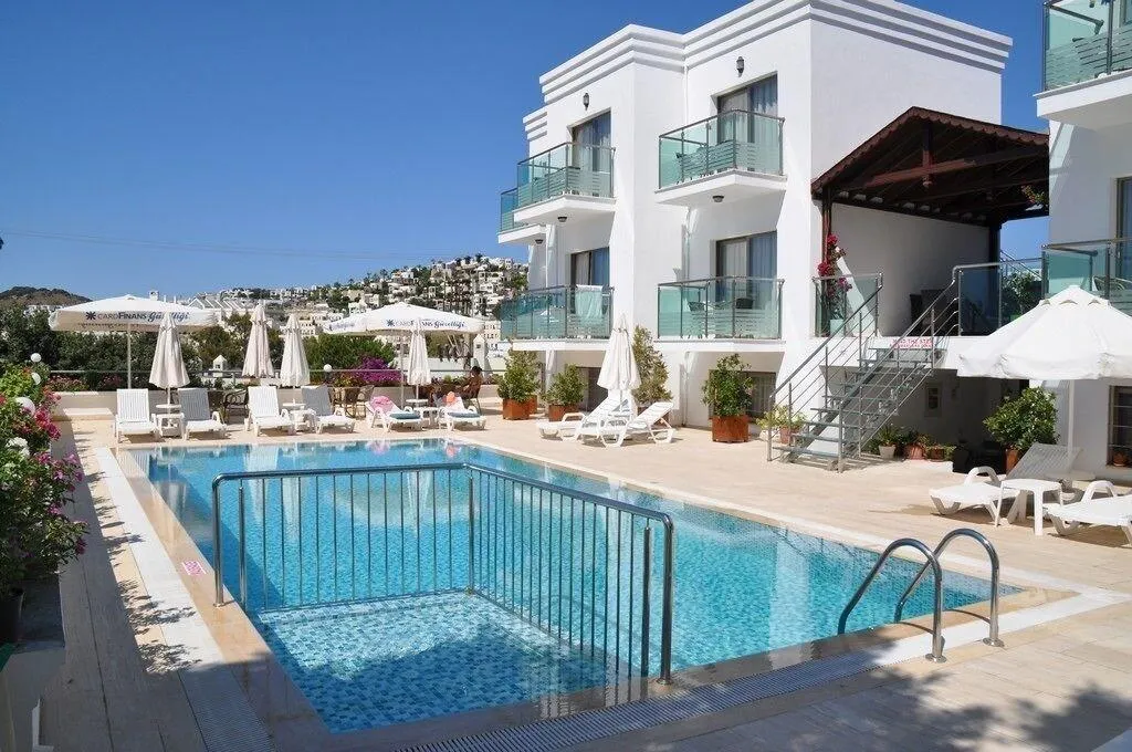 Sports and Entertainment, Gün ay Hotel, Bodrum