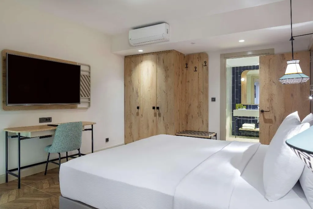 SUITE ONE BEDROOM WITH VIEWS Room, DoubleTree By Hilton Bodrum Isıl Club Resort, Bodrum