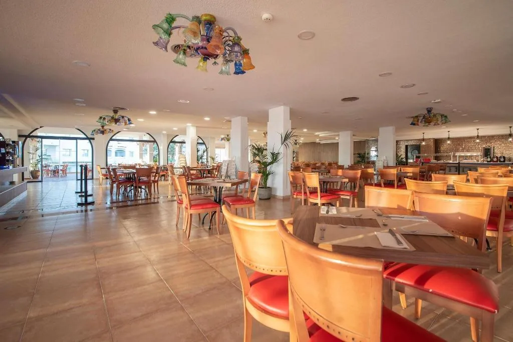 Restaurant, Blau Punta Reina Resort, Majorca