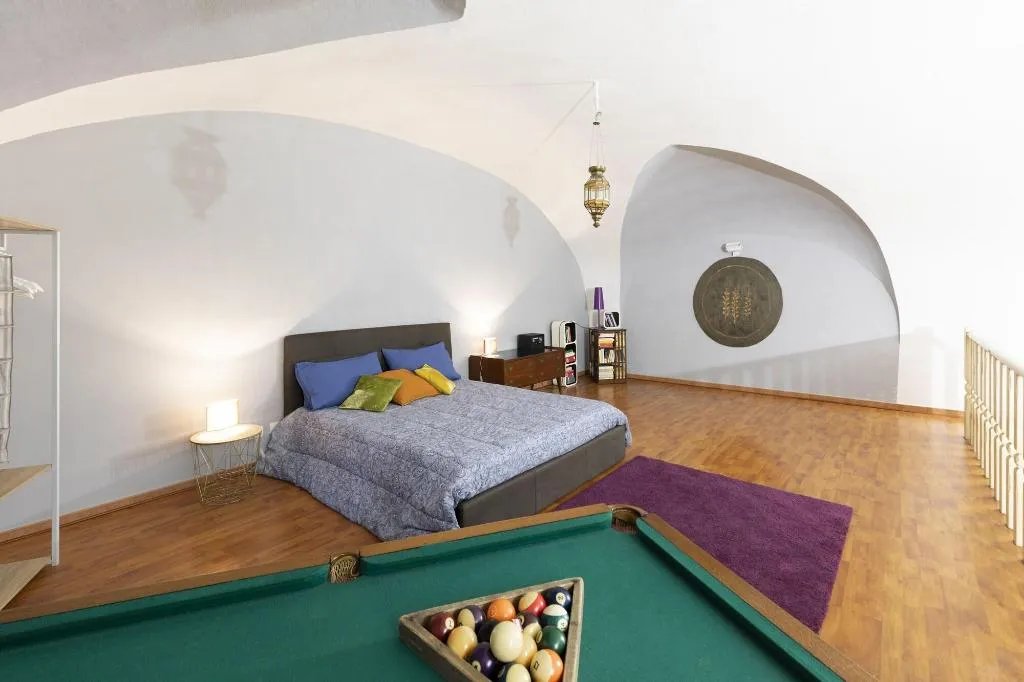 Room, Home&More, Naples