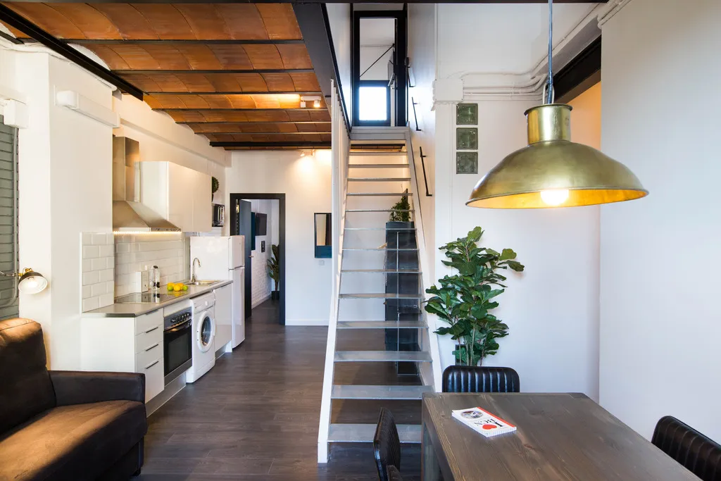 APARTMENT THREE BEDROOMS Room, La Mare by The Streets, Barcelona