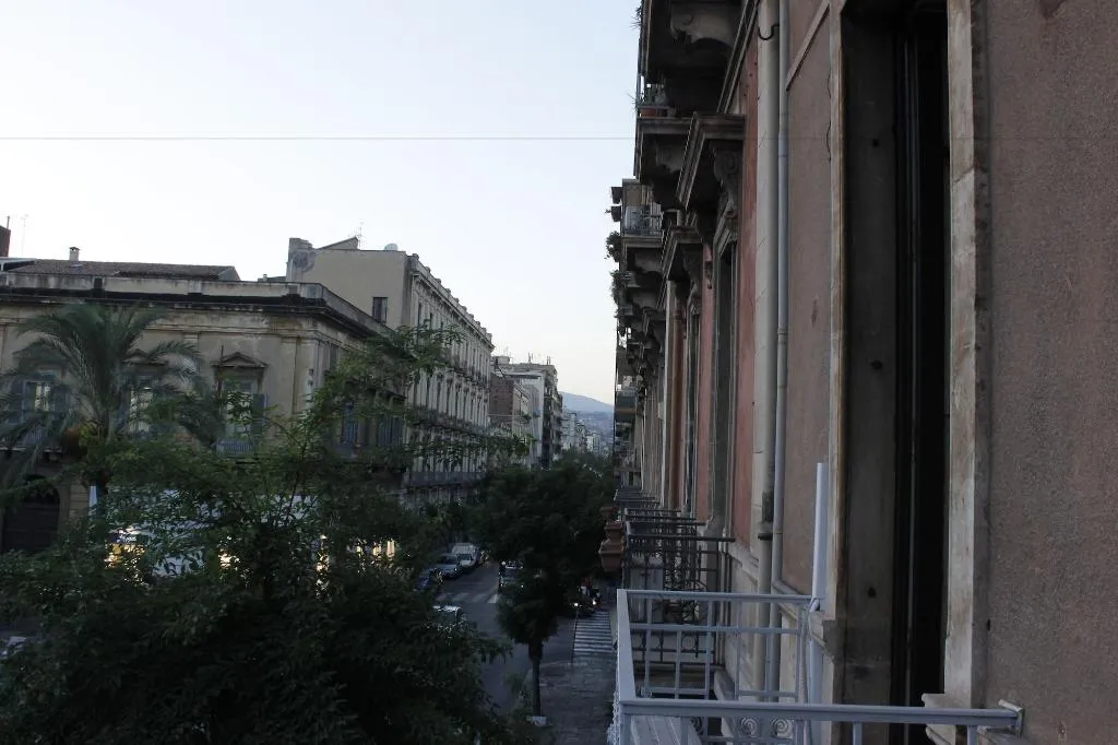 General view, La Casa Di Isabella, Catania