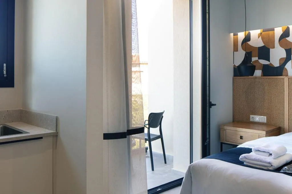 Room, Chapter 02 Gallery Suites, Crete