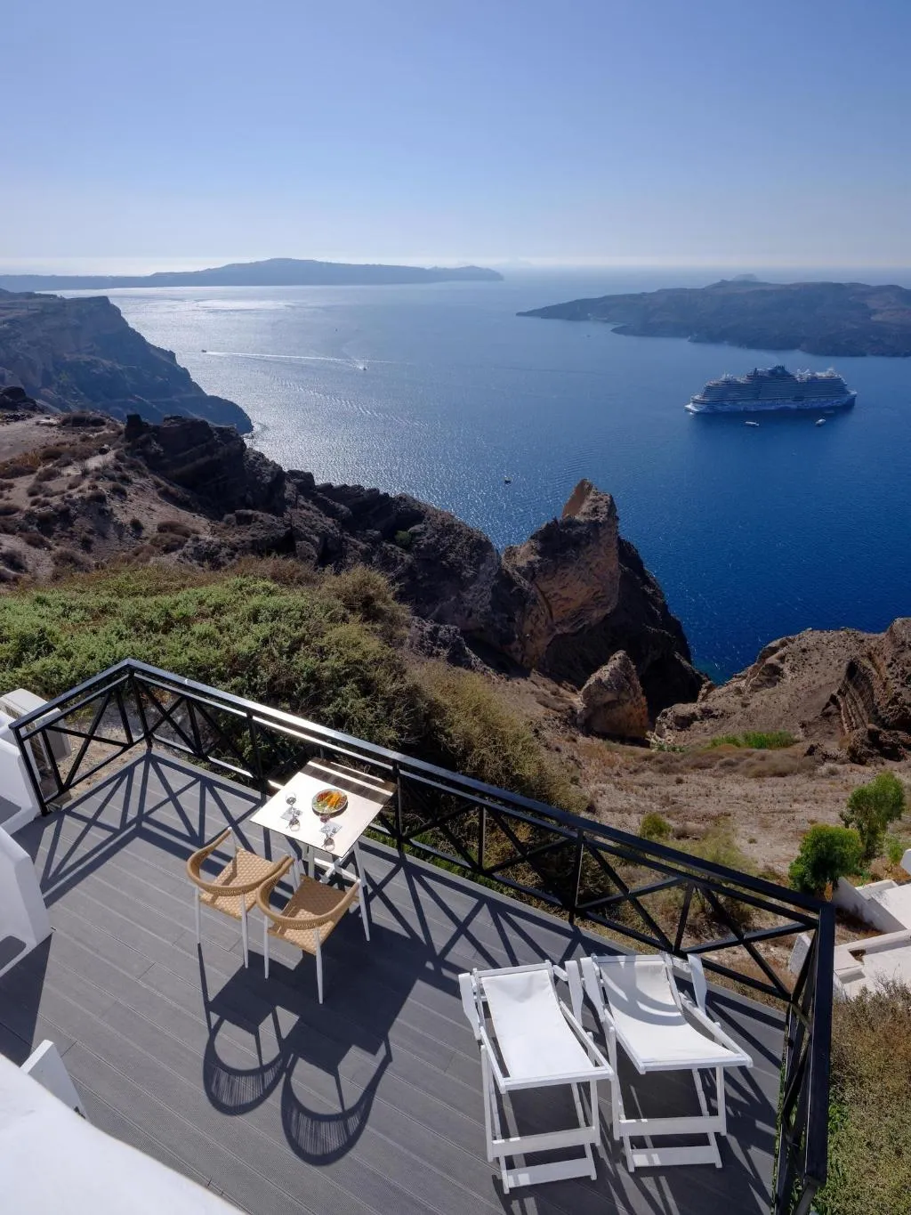 Room, Kamares Apartments, Santorini