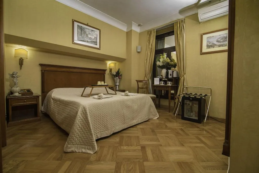 Double or Twin LUXURY Room, Luxury Rooms H 2000 Roma, Rome