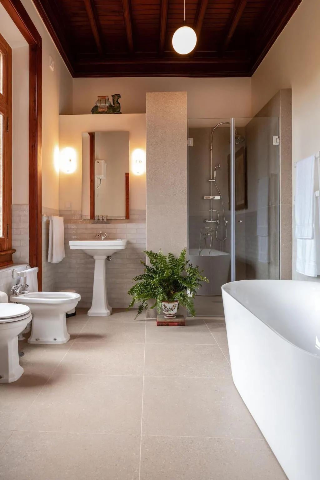 Room, Chalet Ficalho, Lisbon