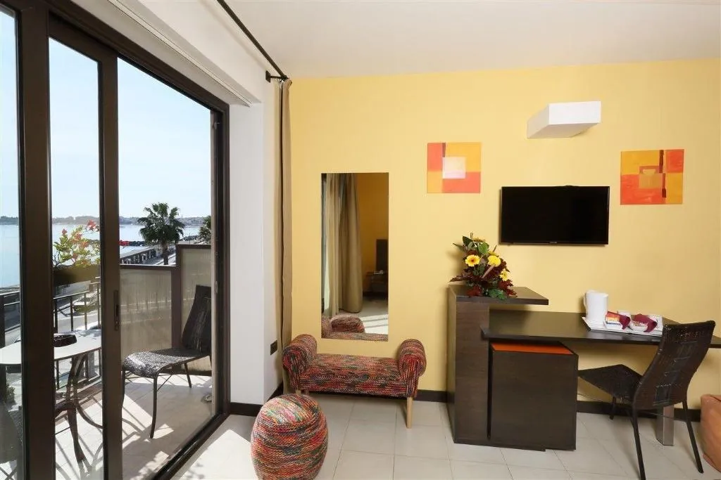 Room, San Giovanni, Taormina