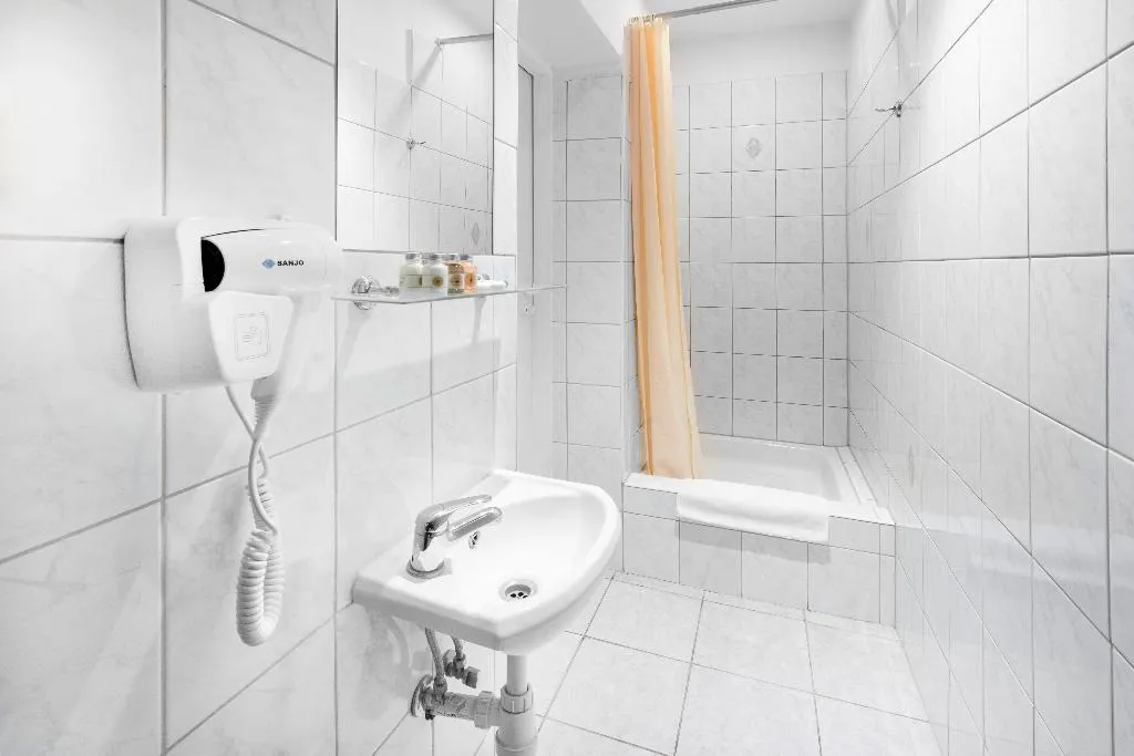Double or Twin STANDARD Room, Navigator Apartments, Krakow