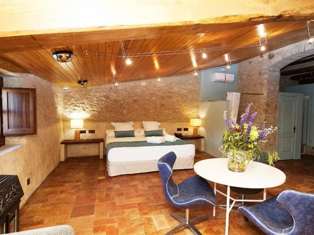 Room, Hotel Molí de l'Escala, Costa Brava