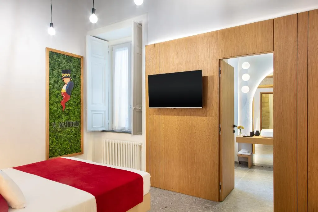 Room, Fortunella Suites, Naples