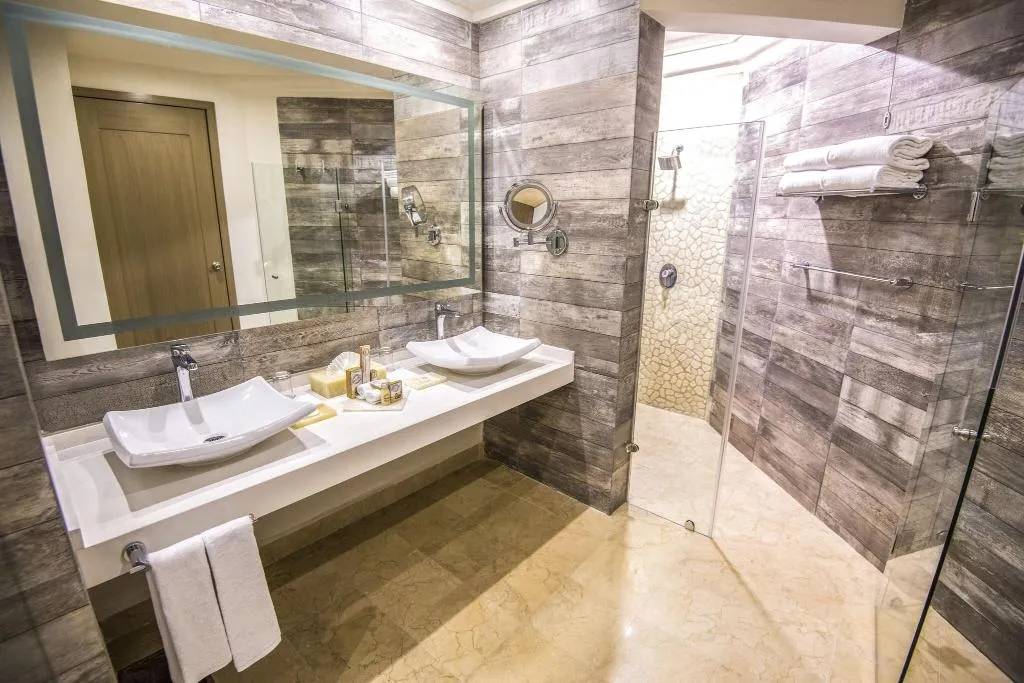Room, Wyndham Alltra Playa del Carmen Adults Only All In, Playa Del Carmen