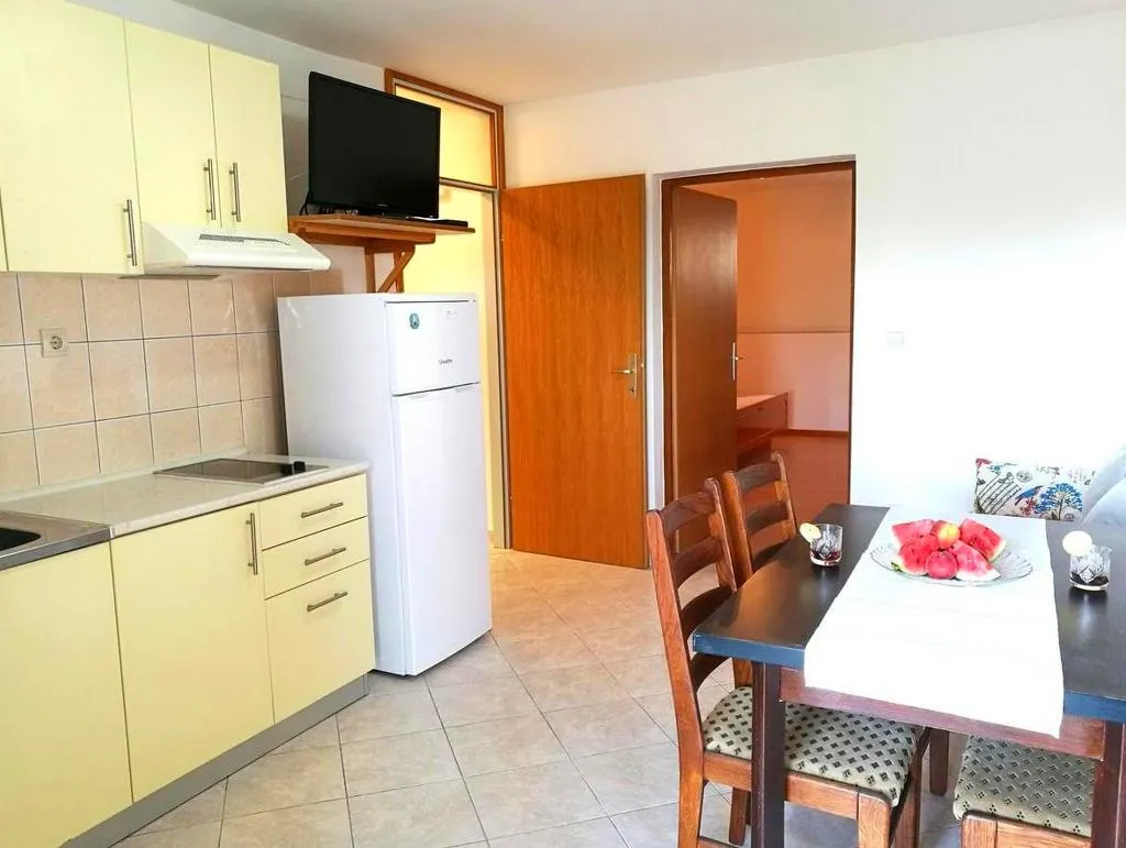 APARTMENT CAPACITY 4 Room, Apartments Jure, Split