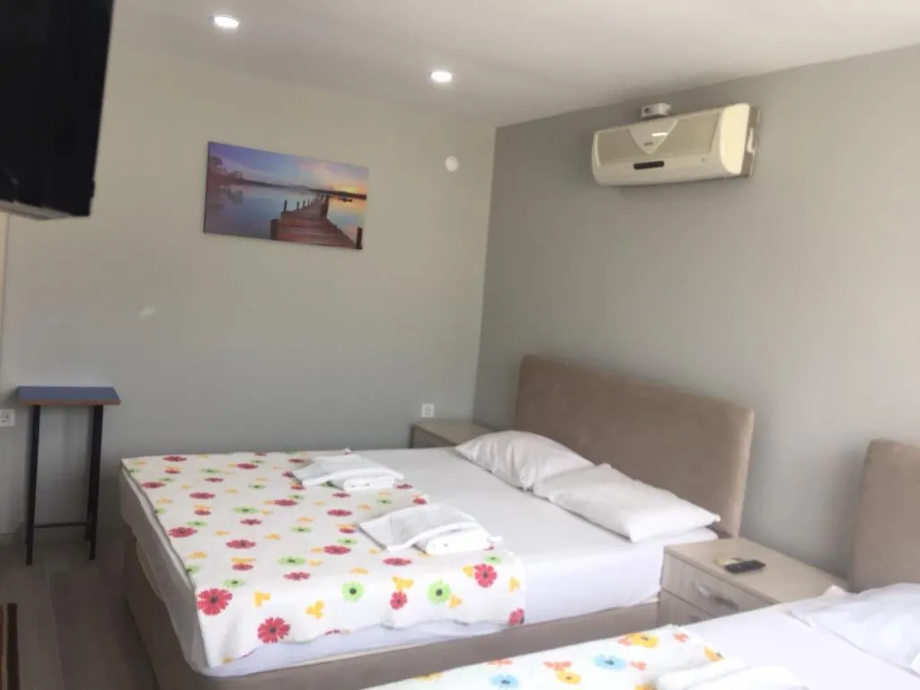 TRIPLE STANDARD Room, Selim Sultan Otel, Izmir