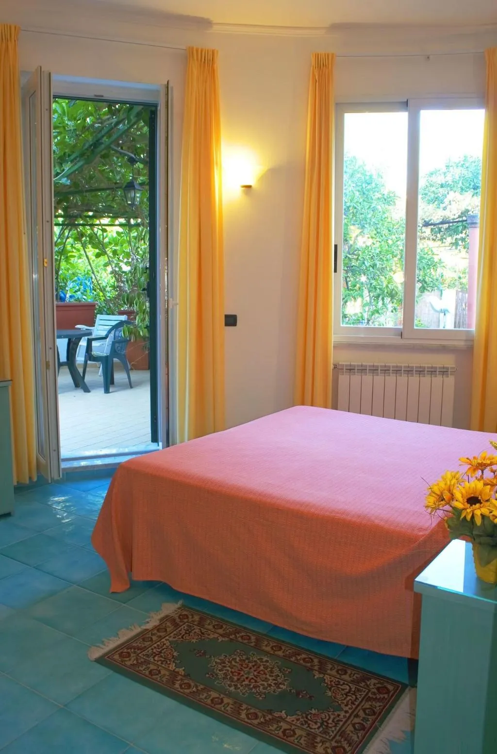 Room, Pineta, Naples