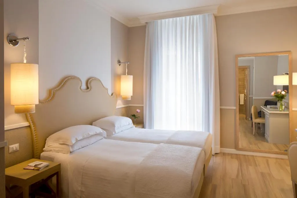 Double or Twin SUPERIOR Room, Starhotels Terminus, Naples