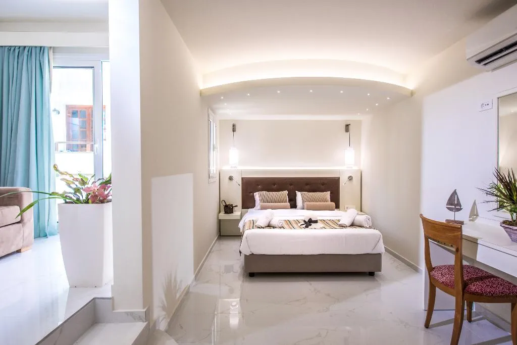 APARTMENT CAPACITY 3 Room, Camelot Royal Beds by Estia, Crete