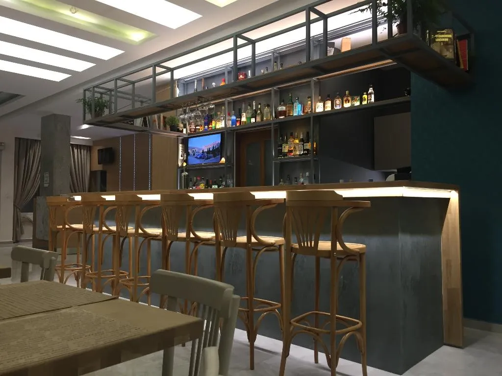 Bar, Voula, Crete