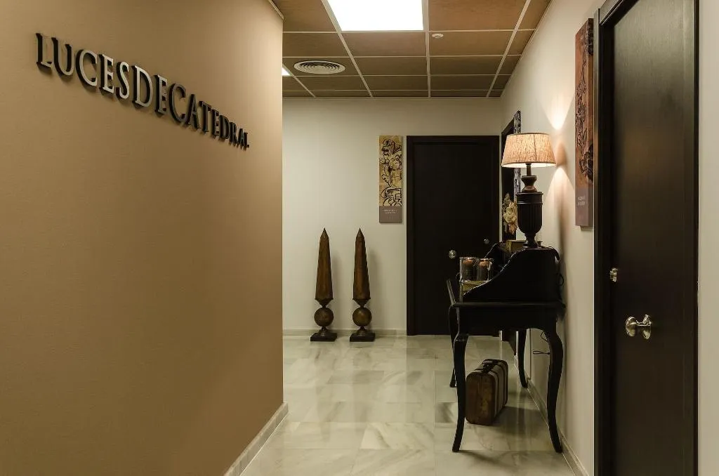 Lobby, Luces De Catedral, Costa Blanca