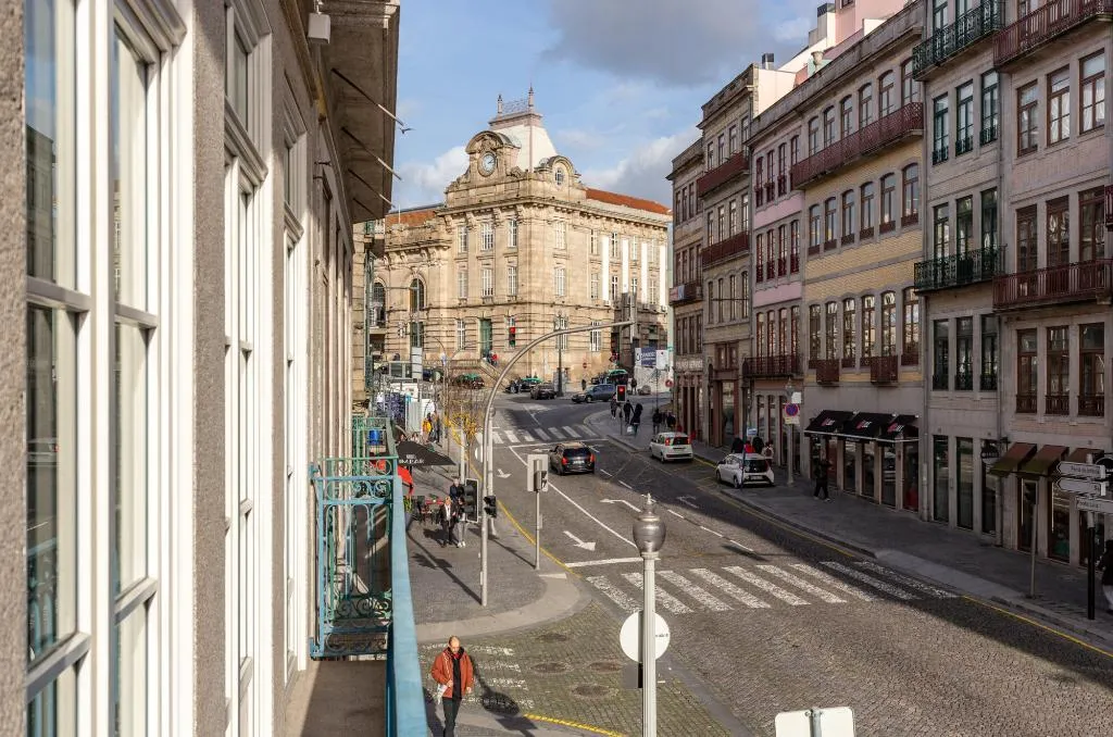 STUDIO WITH BALCONY Room, Rs Porto Historic Center, Porto
