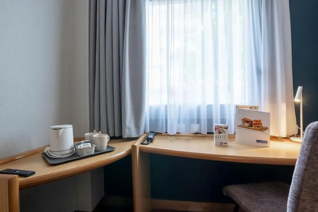 Room, Travelodge Alicante Puerto, Costa Blanca