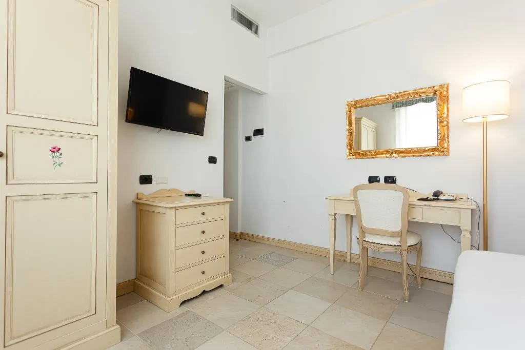 DOUBLE SINGLE USE STANDARD Room, Cavalluccio Marino Hotel, Rome