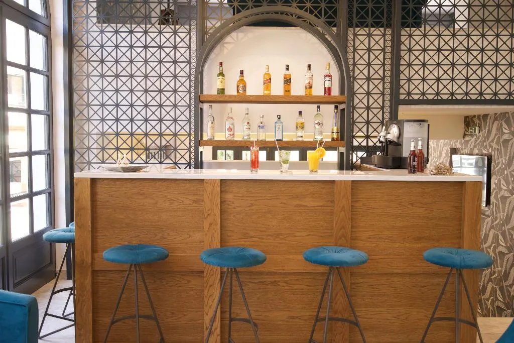 Bar, Mirabel City Center Hotel, Kefallinia