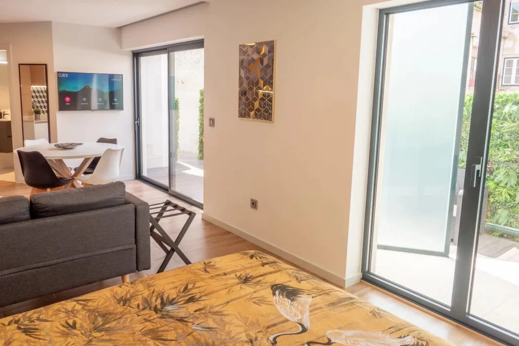 STUDIO DELUXE WITH TERRACE Room, Ria Centrum - Smart Residence, Porto