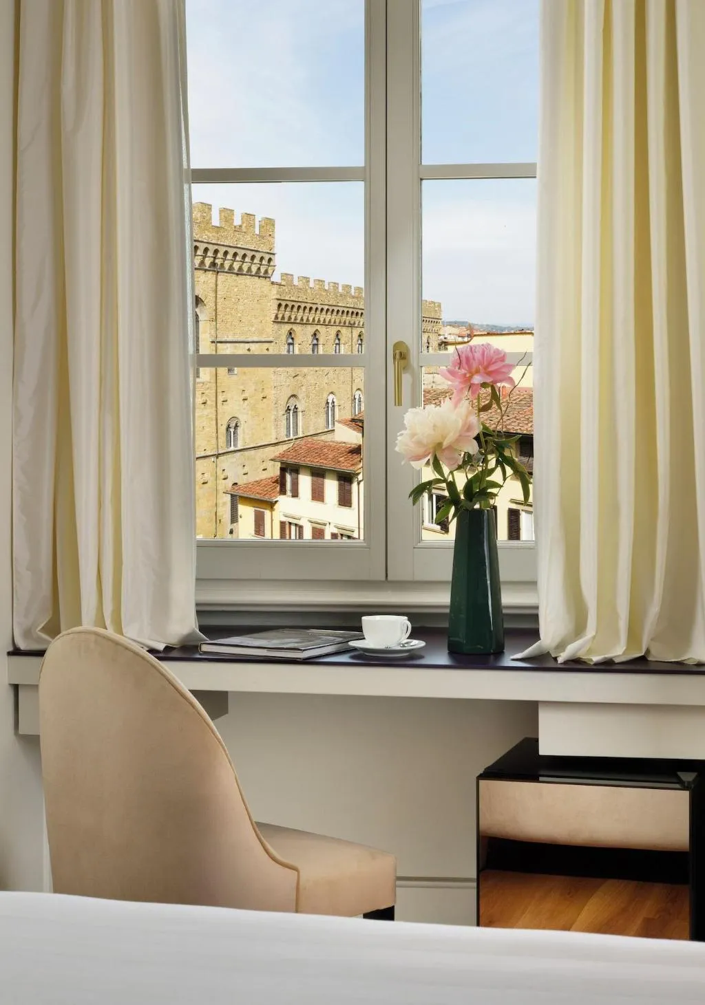 DOUBLE DELUXE WITH VIEWS Room, San Firenze Suites And Spa, Florence