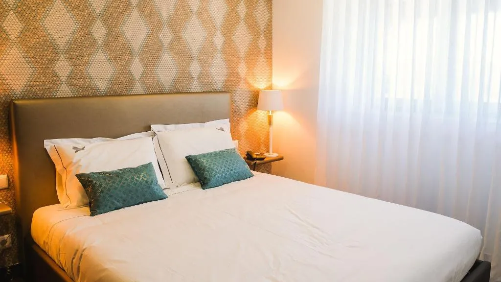 Room, Pousadela Village, Porto
