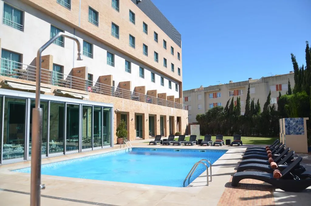 Pool, Real Oeiras, Lisbon