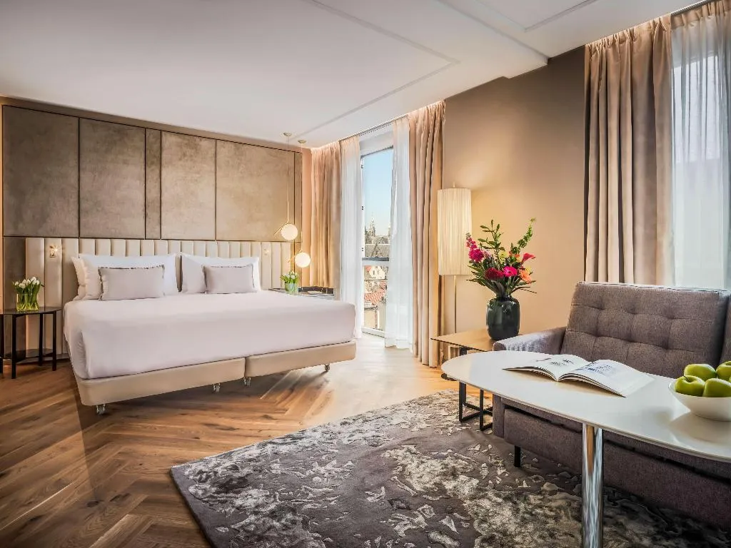 DOUBLE PREMIUM Room, Anantara Grand Hotel Krasnapolsky Amsterdam, Amsterdam