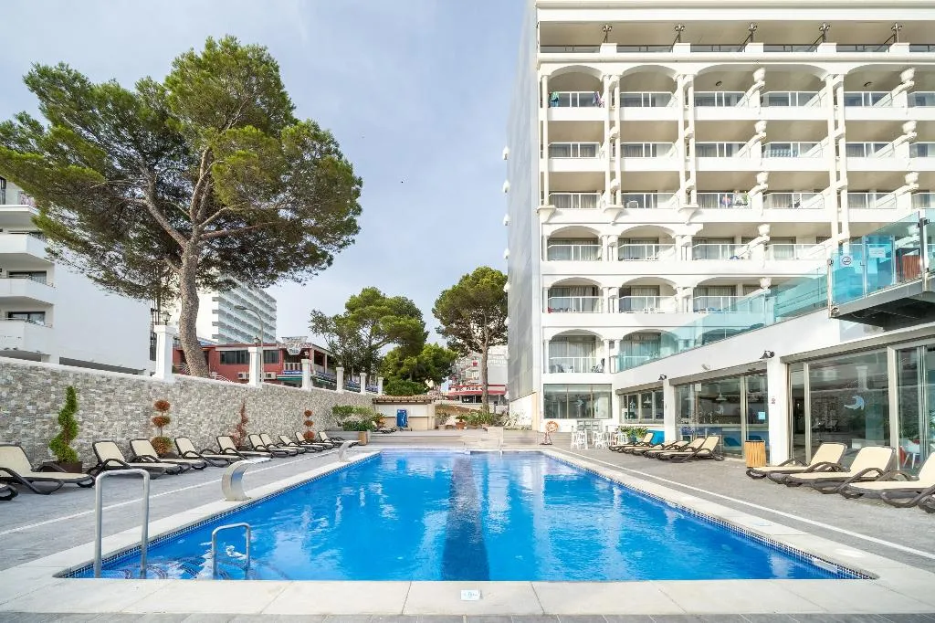 Pool, Seramar Comodoro Playa, Majorca