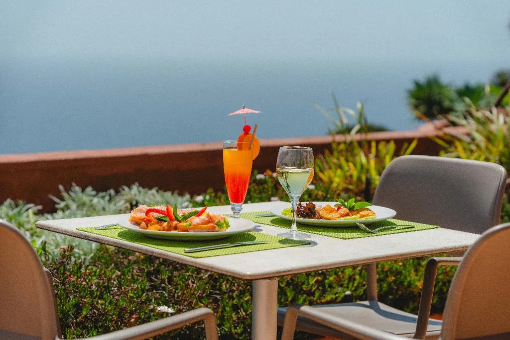 Bar, Quinta Splendida Wellness and Botanical Garden, Madeira